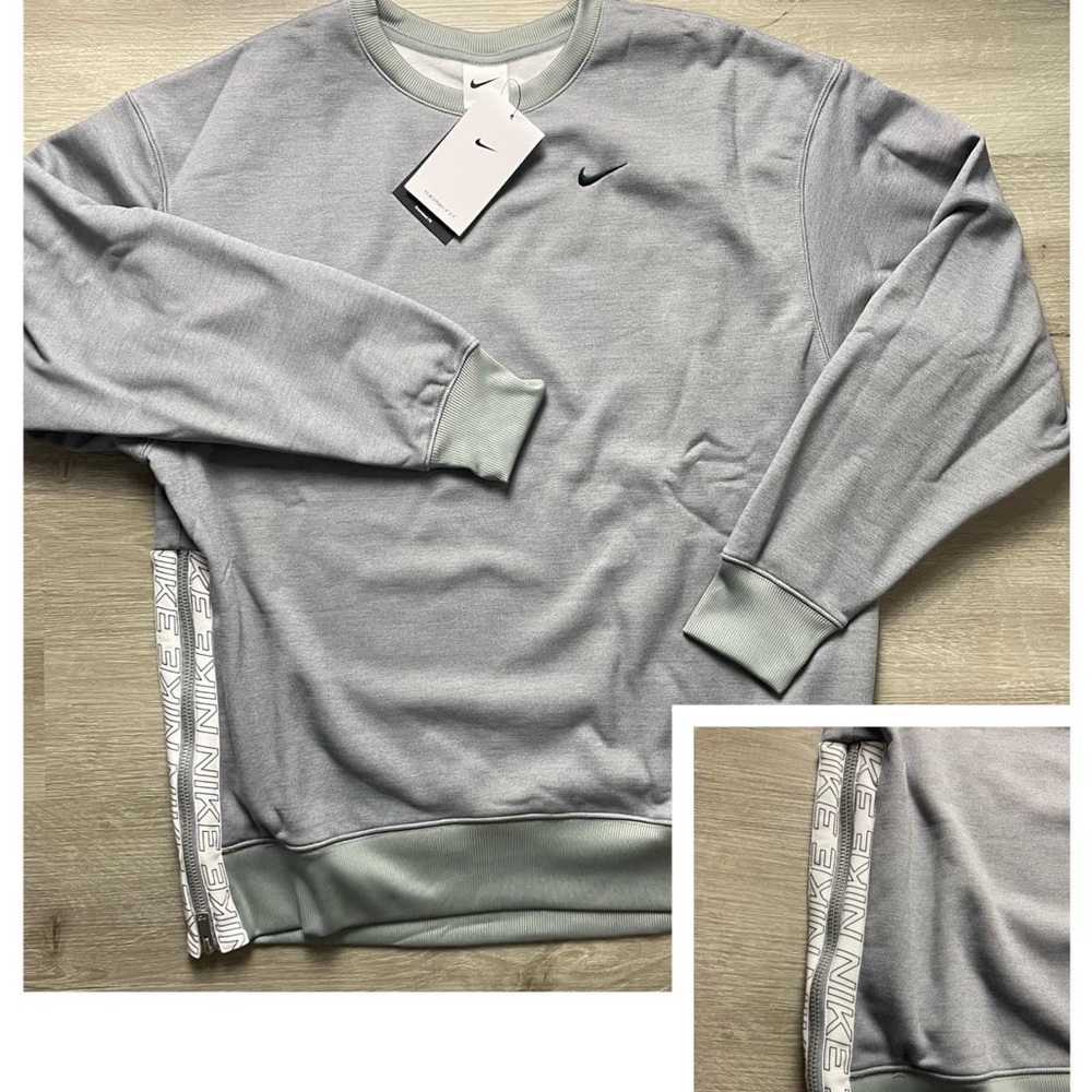 Nike Women’s Therma Crew Sweatshirt - Picture 1 of 1